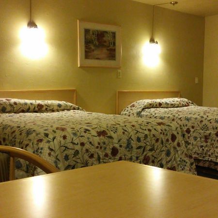 Budget Host Longhorn Motel Byers 외부 사진