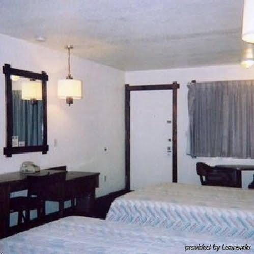 Budget Host Longhorn Motel Byers 외부 사진